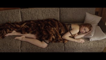 Freya-Mavor_Stacy-Martin_-_The-Lady-in-the-Car-with-Glasses-and-a-Gun-2015-1080p-Blu-ray-Remux-NCS-003