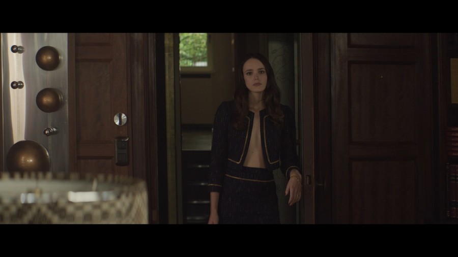 Freya Mavor Stacy Martin The Lady in the Car with Glasses and a Gun 2015 1080p Blu ray Remux NCS 006