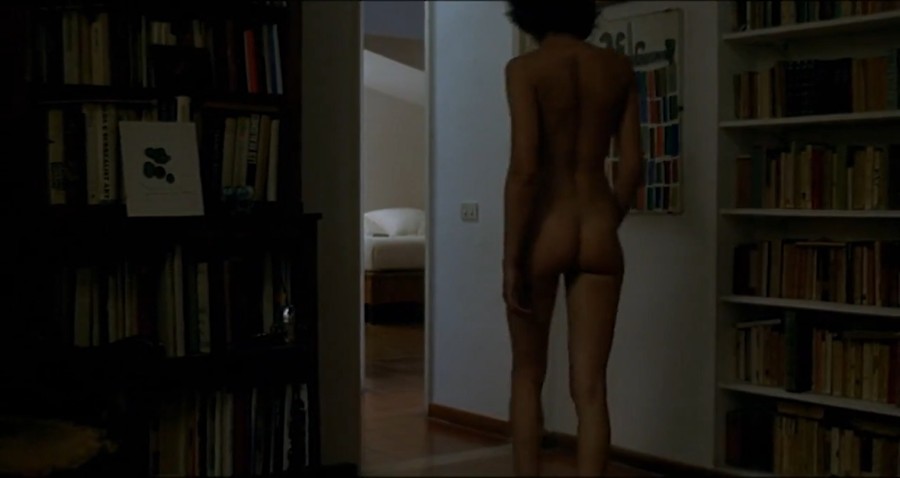 Giovanna Giuliani Fanny Ardant The Scent of Blood 2004 720p Web NCS 011