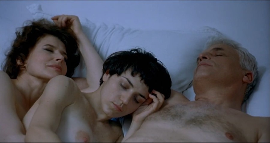Giovanna-Giuliani_Fanny-Ardant_-_The-Scent-of-Blood-2004-720p-Web-NCS-09.jpg
