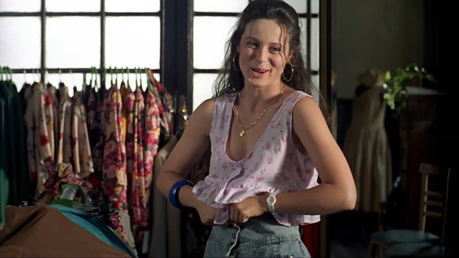 Veronica-Forque_Aitana-Sanchez-Gijon_other_-_Bajarse-al-moro-1989-1080p-BDrip-NCS-04.jpg