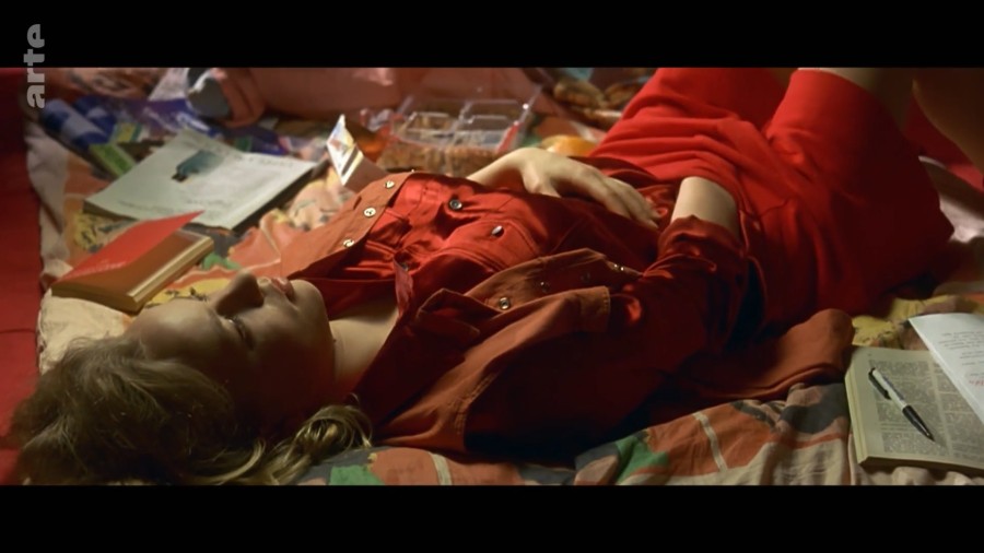 Floriane-Daniel_Marie-Lou-Sellem_-_Winter-Sleepers-1997-1080p-Web-NCS-0014.jpg
