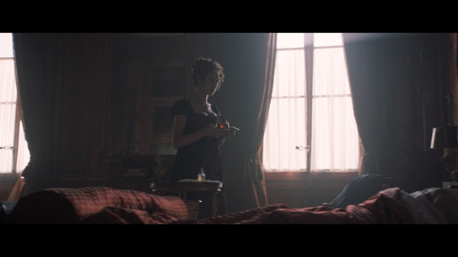 Freya Mavor Olga Kurylenko L Empereur de Paris 2018 1080p Blu ray Remux NCS 04