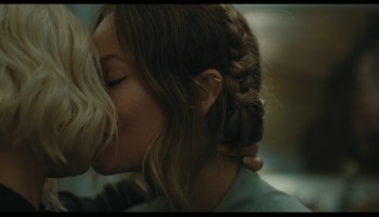 Olivia-Wilde_Penelope-Cruz_-_The-Invite-2026-1080p-Web-NCS-05