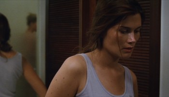 Marie-Josee-Croze_Marina-Hands_Kristin-Scott-Thomas_-_Ne-le-dis-a-personne-2006-BD-Rip-NCS-010