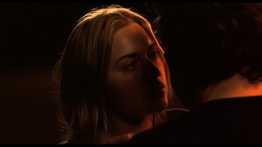 Sophie Lee Kate Winslet Elena Knox Holy Smoke 1999 1080p Blu ray Remux NCS 011
