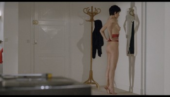 Elizabeth-Bourgine_Emmanuelle-Seigner_-_Cours-Prive-1986-2160p-Web-NCS-04