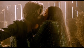 Merritt-Patterson_-_Wolves-2014-1080p-Blu-ray-Remux-NCS-01