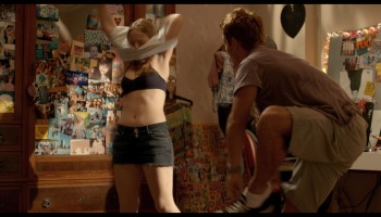 Malu-Rodrigues_Olivia-Torres_Sophia-Abrahao_-_Teens-Confessions-2013-1080p-Blu-ray-Remux-NCS-04