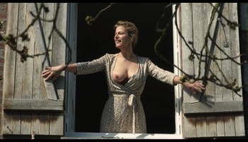 Iliana-Zabeth_-Karin-Viard_-_Week-Ends-2014-1080p-Web-NCS-010