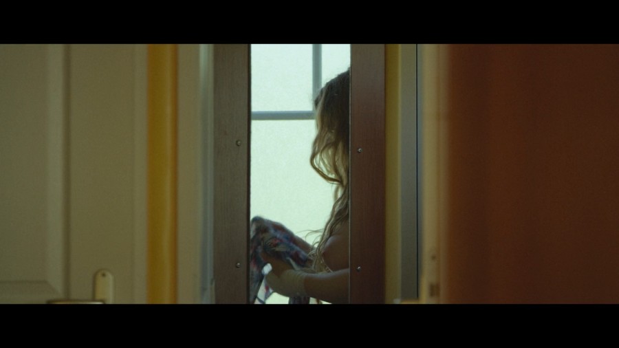 Iliana Zabeth Mercenaire 2016 1080p Web NCS 03