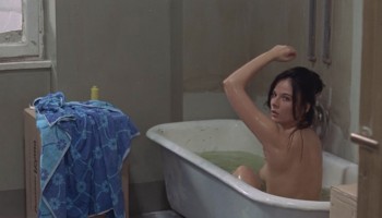 Marilu.Tolo_-_Confessions.of.a.Police.Captain.1971.1080p.Blu-ray.NCS.01
