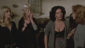 Martine.Brochard-Marilu.Tolo-Isabelle.De.Valvert-Aliza.Adar-Cristina.Galbo-others_-_Riot.In.A.Womens.Prison.1974.1080p.Blu-ray.NCS.04
