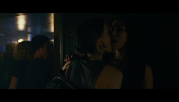 Rooney-Mara_Elodie-Yung_-_The-Girl-with-the-Dragon-Tattoo-2011-1080p-Blu-ray-Remux-NCS-013