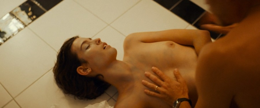 Alma-Jodorowsky_-_L-ennemi-2020-1080p-Web-NCS-011.jpg