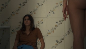Jasmine-Trinca_Benedetta-Porcaroli_Federica-Torchetti_-_La-Scuola-Cattolica-2021-1080p-Web-NCS-07