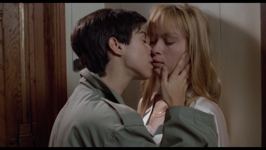 Zabou-Breitman_Anna-Galiena_Valerie-Steffen_-_La-travestie-1988-1080p-Blu-ray-Remux-NCS-020.jpg