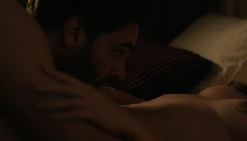Lili-Reinhart_-_The-Love-Hypothesis-2026-1080p-Web-NCS-015