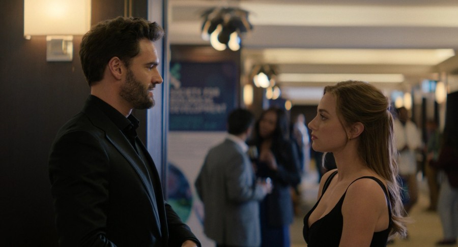 Lili-Reinhart_-_The-Love-Hypothesis-2026-1080p-Web-NCS-03.jpg
