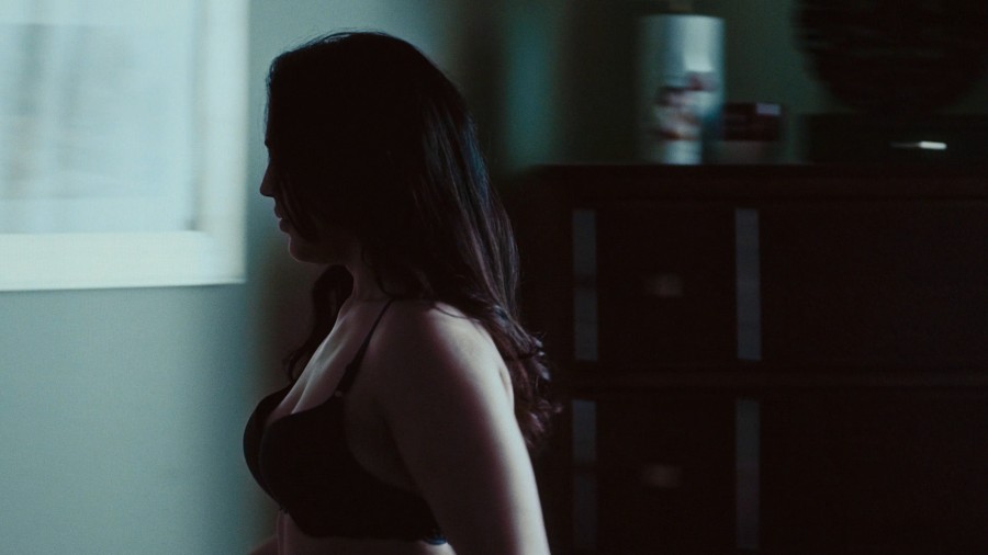 Monica-Mejuto_-_Route-187-2026-S01E02-2160p-Web-NCS-04.jpg