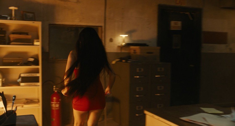 Devon-Ross_Billie-Lourd_Alyssa-Villa_-_The-Deputy-2026-1080p-Web-NCS-015.jpg