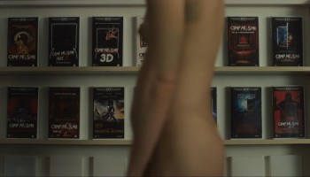 Amanda-Fix_Hannah-Einbinder_Gillian-Anderson_Brigette-Lundy-paine_-_Teenage-Sex-and-Death-at-Camp-Miasma-2026-2160p-WEB-NCS-016