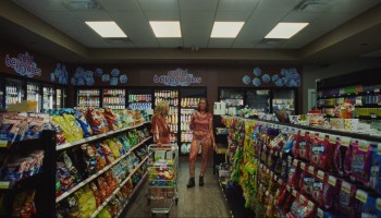 Amanda-Fix_Hannah-Einbinder_Gillian-Anderson_Brigette-Lundy-paine_-_Teenage-Sex-and-Death-at-Camp-Miasma-2026-2160p-WEB-NCS-024