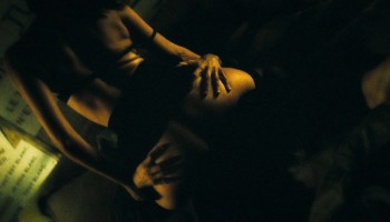 Helena-Noguerra_Marion-Cotillard_-_La-Boite-noire_aka_The-Black-Box-2005-1080p-Blu-ray-NCS-08