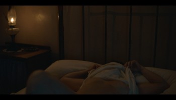 Florence-Pugh_-_East-of-Eden-2026-S01E02-1080p-Web-NCS-015