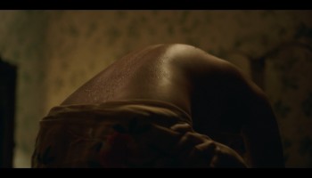 Florence-Pugh_-_East-of-Eden-2026-S01E02-1080p-Web-NCS-021