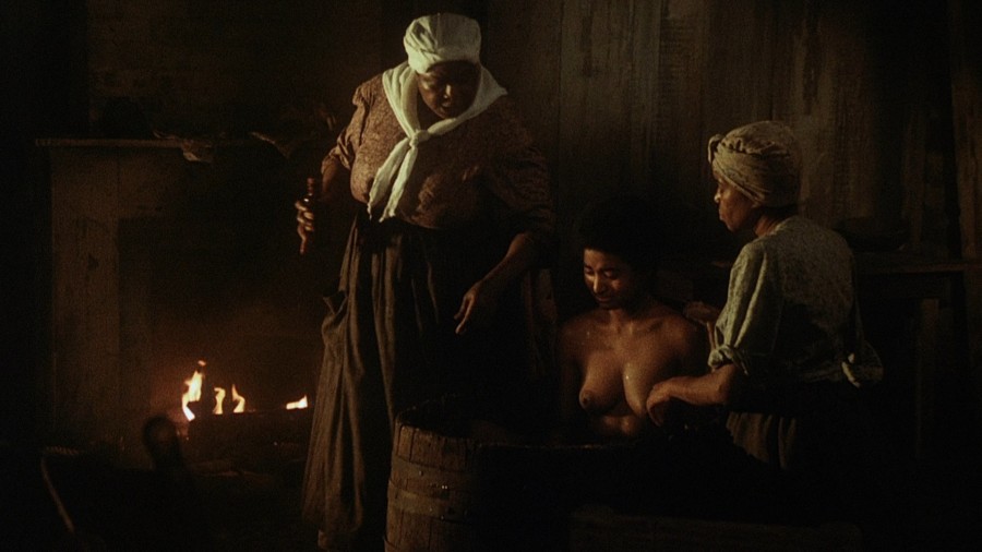 Reda-Wyatt_Debbi-Morgan_Brenda-Sykes_Susan-George_Laura-Misch_-_Mandingo-1975-1080p-Blu-ray-Remux-NCS-01.jpg