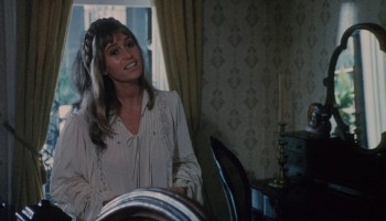 Reda-Wyatt_Debbi-Morgan_Brenda-Sykes_Susan-George_Laura-Misch_-_Mandingo-1975-1080p-Blu-ray-Remux-NCS-07