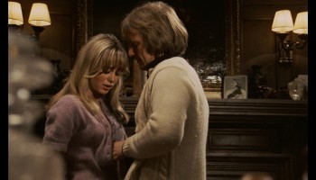 Susan-George_Honor-Blackman_-_Fright-1971-1080p-Blu-ray-Remux-NCS-05
