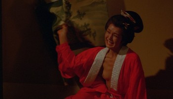 Susan-George_Mako-Hattori_-_The-House-Where-Evil-Dwells-1982-1080p-Blu-ray-Remux-NCS-04