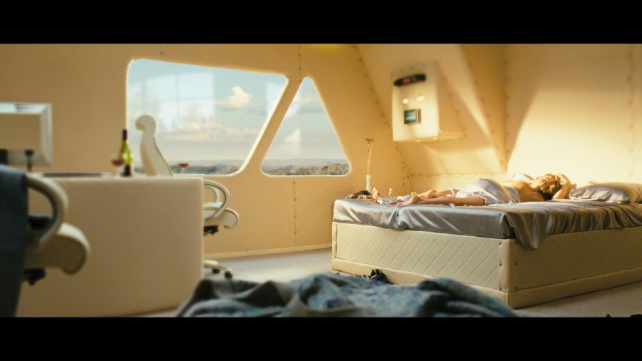 Marina-Petrenko_-_Na-igre-aka-Hooked-2009-1080p-BDRemux-NCS-01.jpg