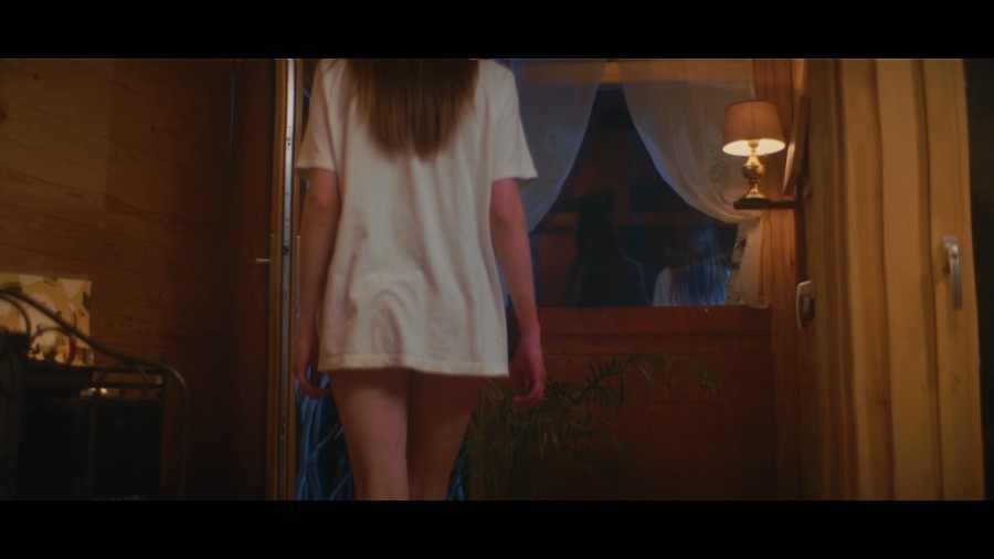 Sandra Escacena La casa en el arbol aka The Treehouse 2025 1080p BDrip NCS 020