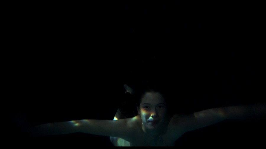 Diana-Gomez_Ariadna-Cabrol_-_Eloise-2009-1080p-Web-NCS-01.jpg