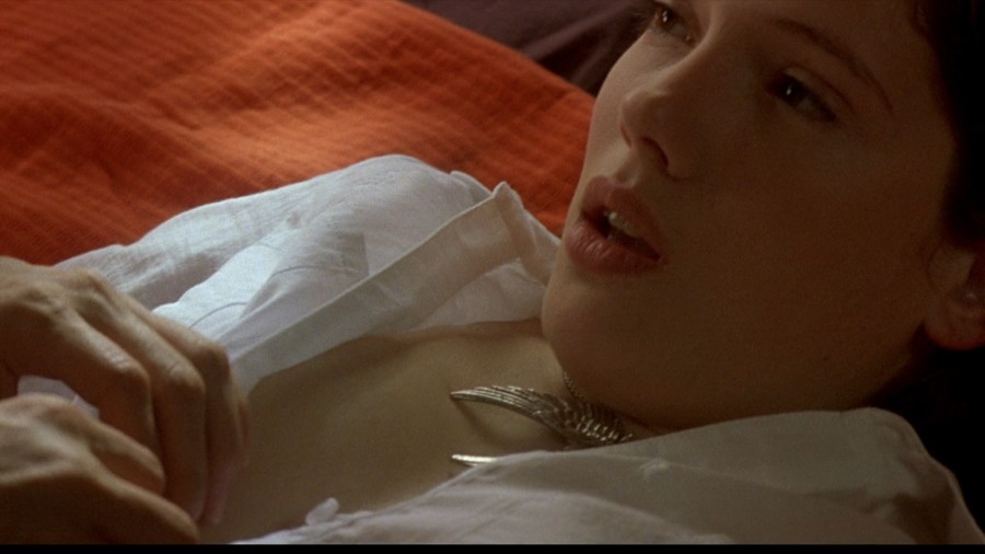 Diana-Gomez_Ariadna-Cabrol_-_Eloise-2009-1080p-Web-NCS-019.jpg