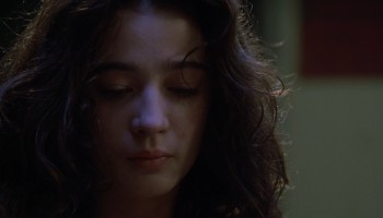 Moira-Kelly_-_Daybreak-1993-1080p-Web-NCS-014