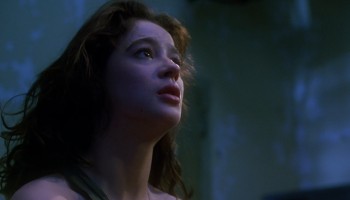 Moira-Kelly_-_Daybreak-1993-1080p-Web-NCS-017