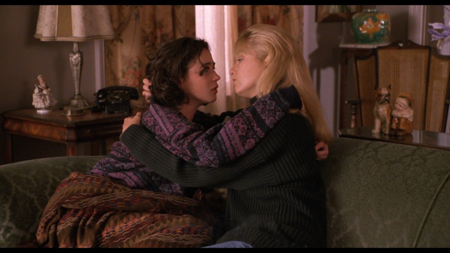 Sheryl Lee Moira Kelly Phoebe Twin Peaks Fire Walk with Me 1992 1080p Blu ray Remux NCS 011