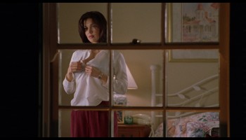 Laura-Harring_-_Little-Nicky-2000-1080p-Blu-ray-Remux-NCS-03