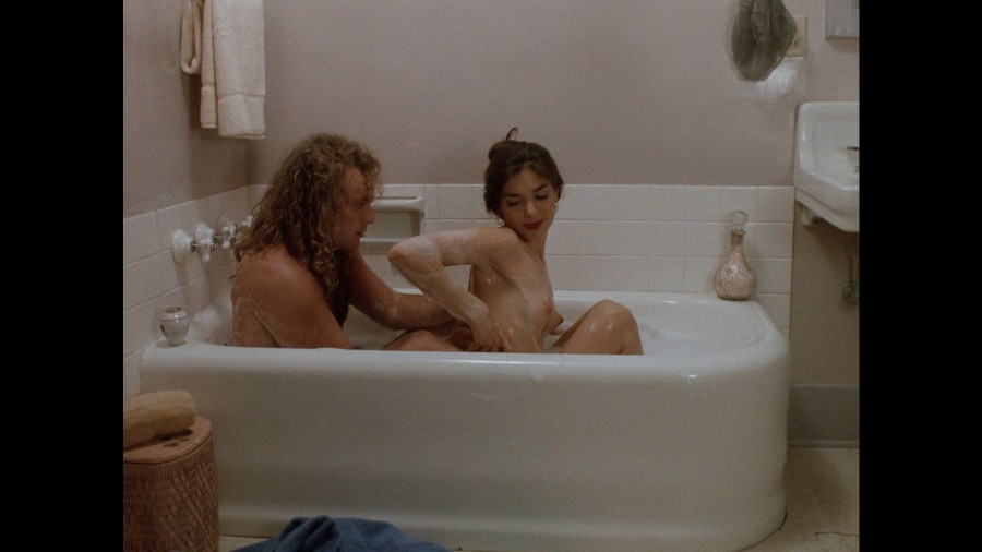 Tara-Buckman_Laura-Harring_Samantha-Scully_-_Silent-Night-Deadly-Night-3-1989-1080p-Blu-ray-REMUX-NCS-010.jpg