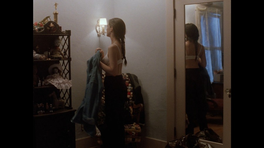 Tara-Buckman_Laura-Harring_Samantha-Scully_-_Silent-Night-Deadly-Night-3-1989-1080p-Blu-ray-REMUX-NCS-012.jpg