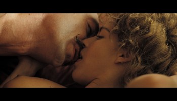 Marcela-Mar_Giovanna-Mezzogiorno_Laura-Harring_others_-_Love-in-the-Time-of-Cholera-2007-1080p-Blu-ray-Remux-NCS-020