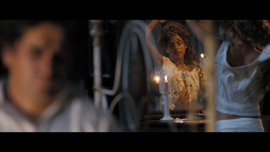 Marcela-Mar_Giovanna-Mezzogiorno_Laura-Harring_others_-_Love-in-the-Time-of-Cholera-2007-1080p-Blu-ray-Remux-NCS-021.jpg