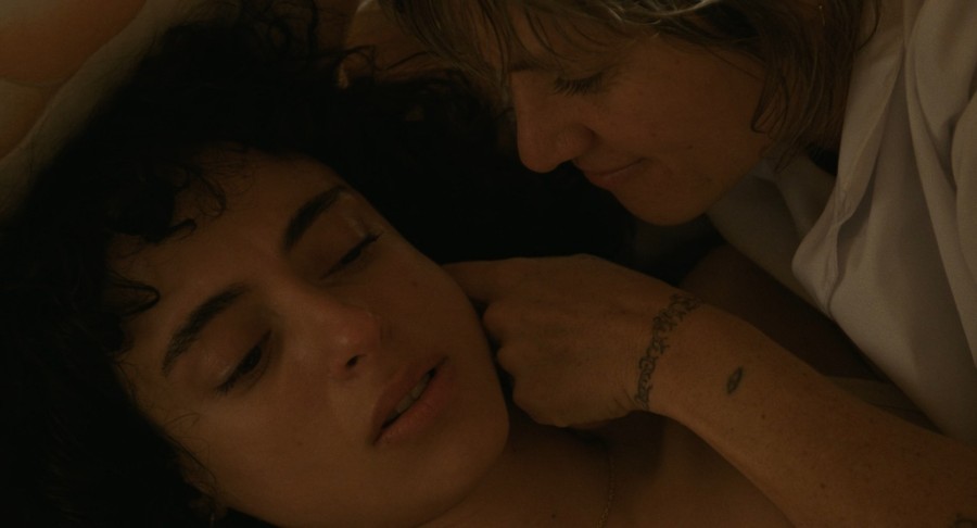 Cemre-Paksoy_Eleonore-Hendricks_-_Night-Nurse-2026-1080p-Web-NCS-07.jpg