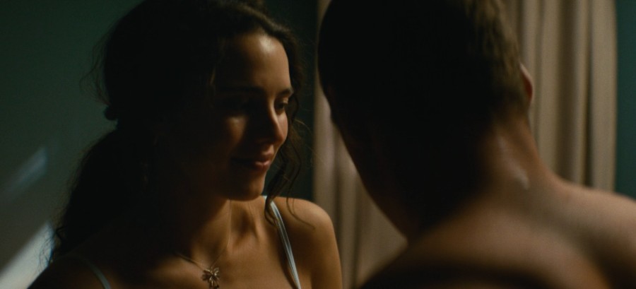Margaret-Qualley_-_Love-of-Your-Life-2026-1080p-Web-NCS-03.jpg