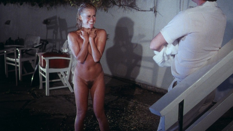 Belinda-Mayne_-_White-Fire-1984-1080p-Blu-ray-Remux-NCS-010.jpg
