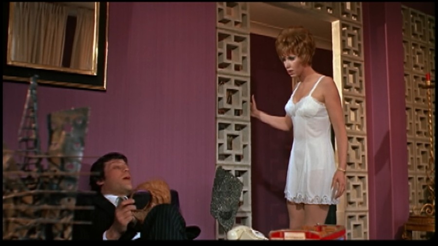 Wendy-Craig_Marianne-Faithfull_Carol-White_-_Ill-Never-Forget-Whats-isname-1967-1080p-Web-NCS-02.jpg